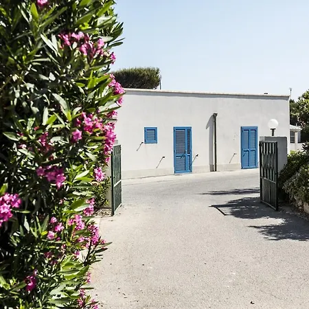 Rocca Dei Tramonti Camping