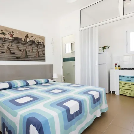 Rocca Dei Tramonti Camping Punta Braccetto